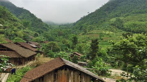 The Underground Village: Uma história vietnamita fascinante sobre comunidade e adaptação!